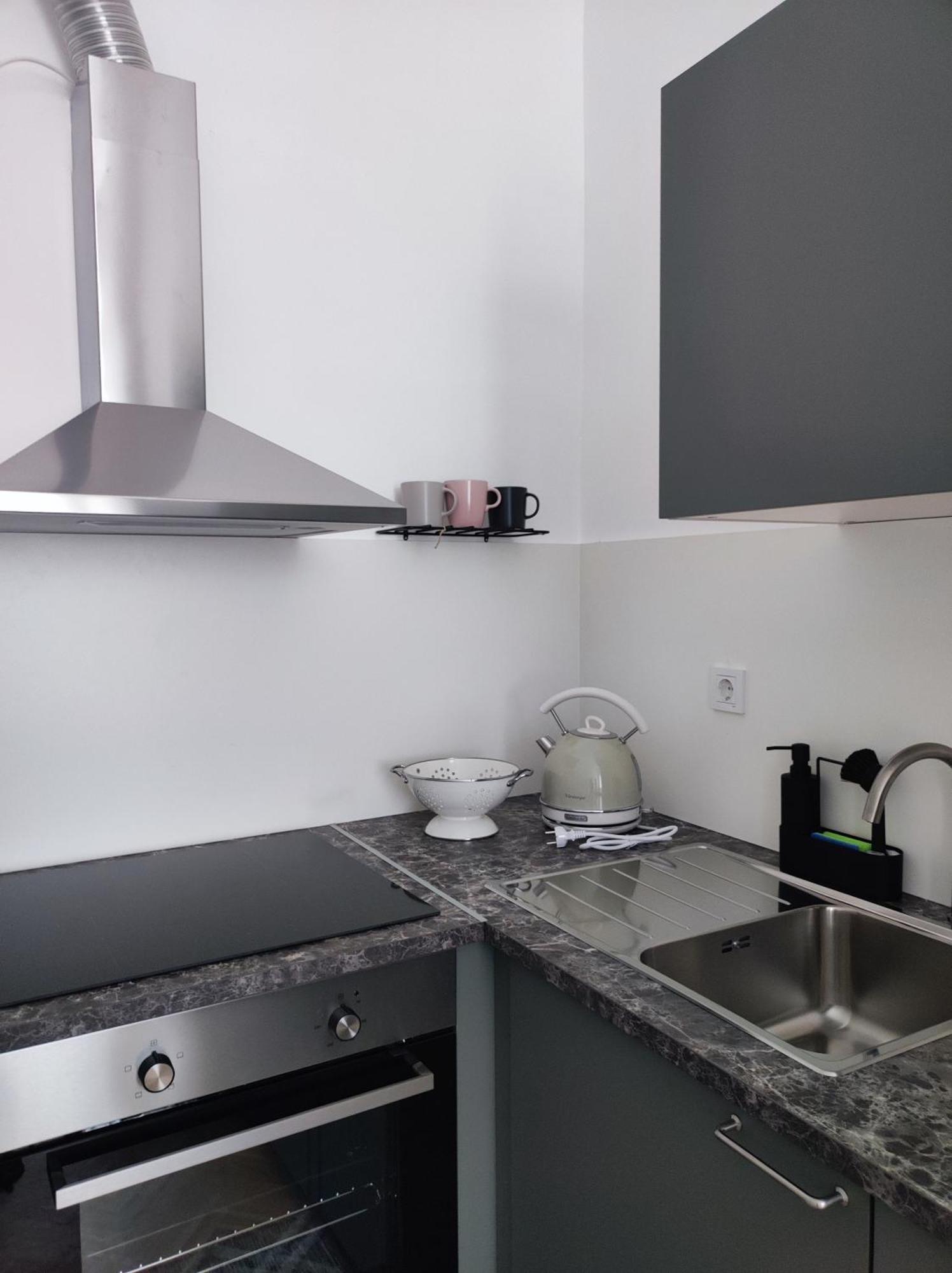 Apartment Andy ซาเกร็บ ภายนอก รูปภาพ
